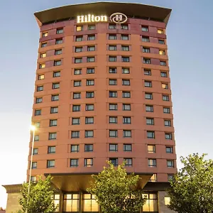 4* מלון Hilton Metropole
